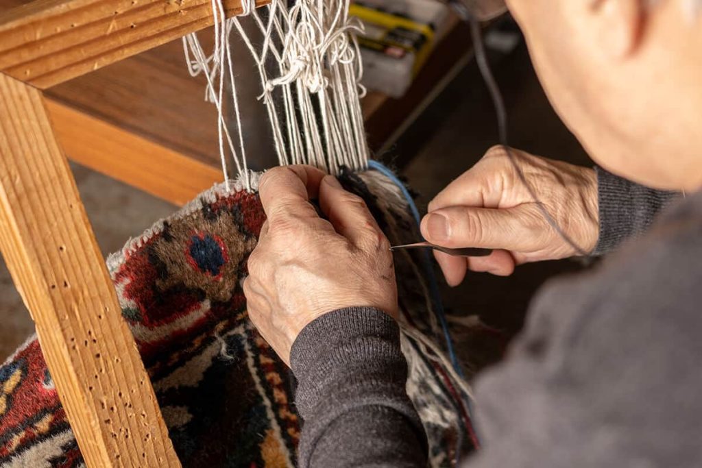 how to identify a handmade rug